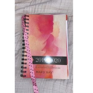 Mary Kay 2019-2020 planner
